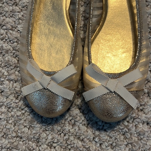Kate Spade gold flats size 8 - Picture 7 of 9